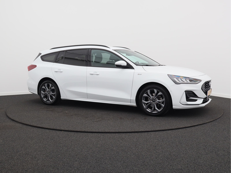 Ford Focus Wagon 1.0 EcoBoost Hybrid ST Line/ trekhaak/ compleet!