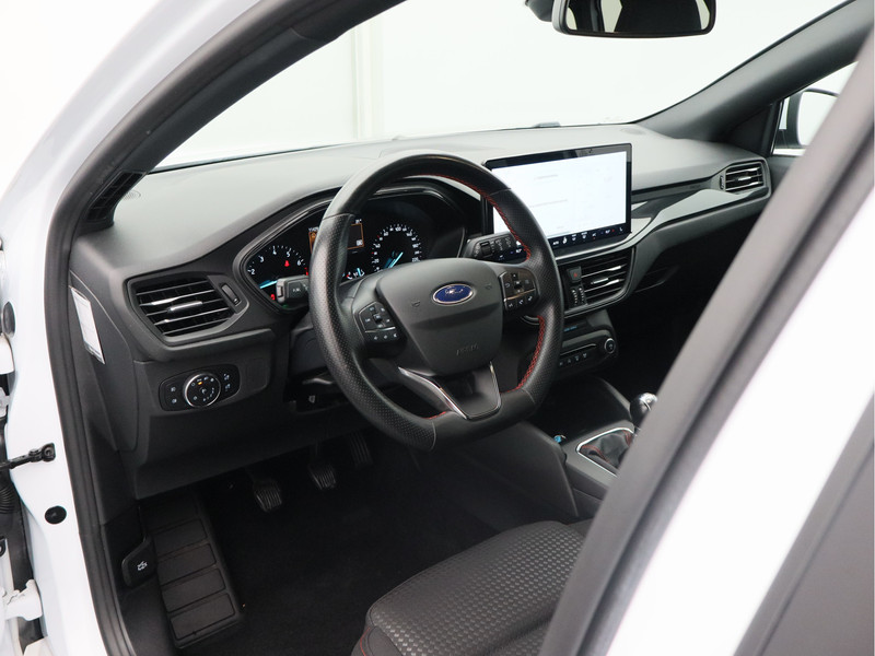 Ford Focus Wagon 1.0 EcoBoost Hybrid ST Line/ trekhaak/ compleet!