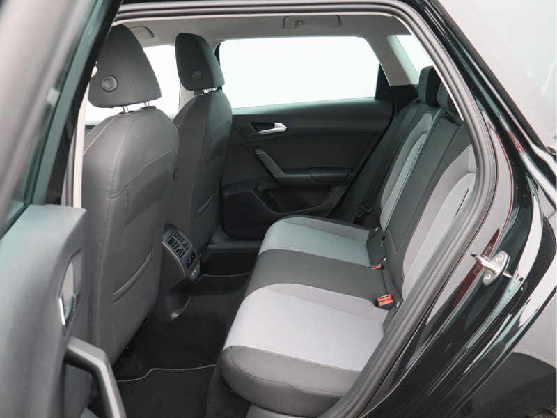 SEAT Leon Sportstourer 1.0 TSI Style Business Intense/ lage km/ compleet!