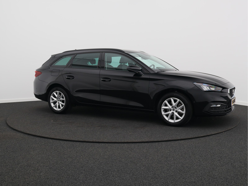 SEAT Leon Sportstourer 1.0 TSI Style Business Intense/ lage km/ compleet!