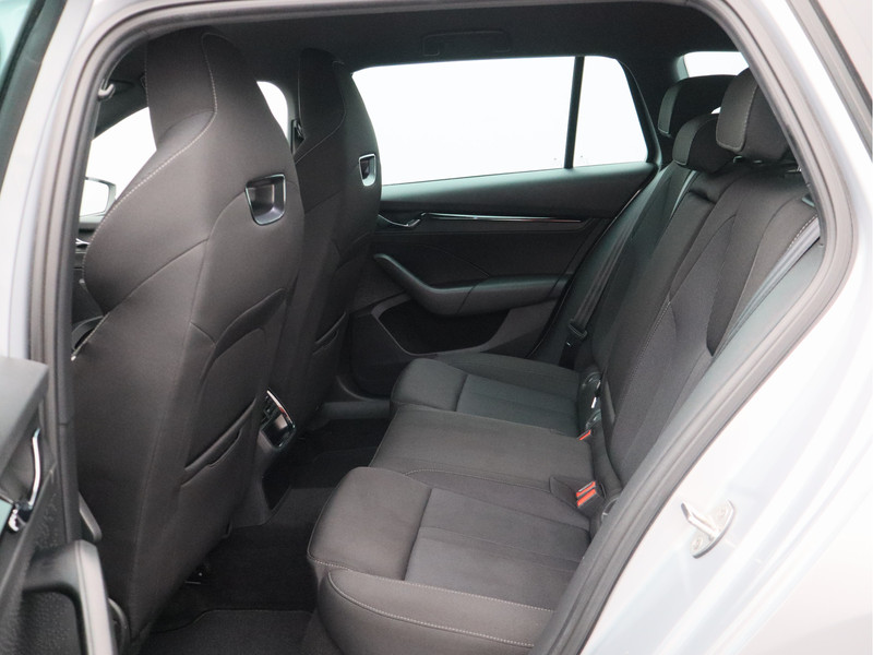 Škoda Octavia Combi 1.0 TSI Sport Business/ trekhaak/ zeer mooi!