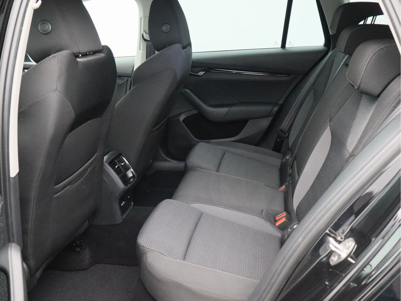 Škoda Octavia Combi 1.0 e-TSI Business Edition/ lage km/ trekhaak!