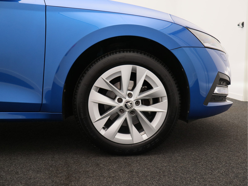 Škoda Octavia Combi 1.5 e-TSI Business Edition Plus/ lage km/ trekhaak!