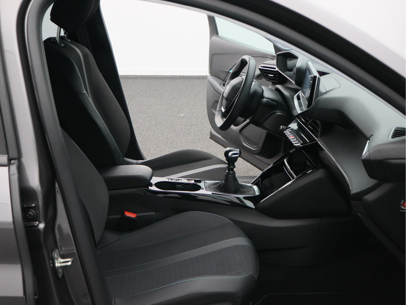 Peugeot 208 1.2 PureTech Allure Pack/ 100PK/ lage km/ achteruitrijcamera!