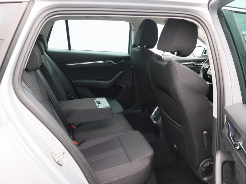 Škoda Octavia Combi 1.5 e-TSI Business Edition Plus/ trekhaak/ automaat!