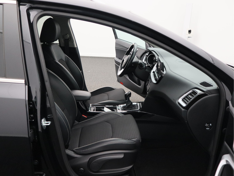 Kia Ceed Sportswagon 1.5 T-GDi DynamicPlusLine/ lage km/ trekhaak!