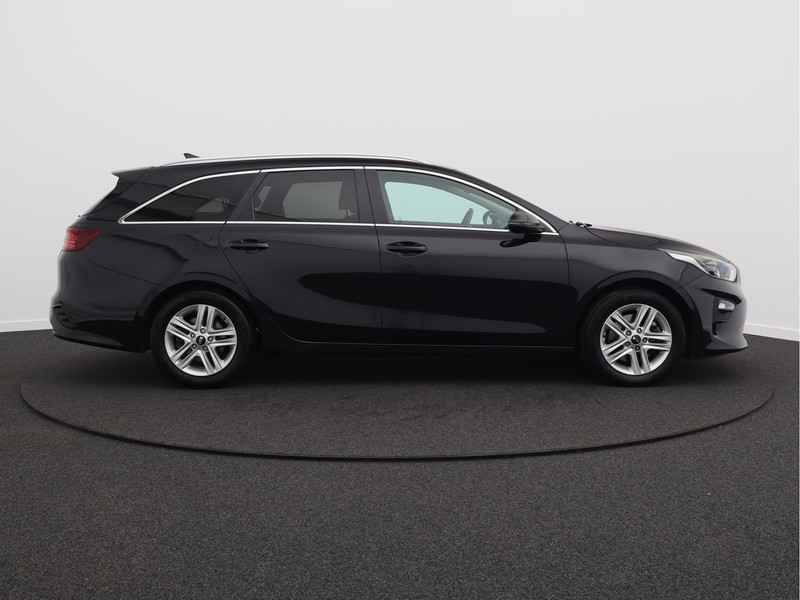 Kia Ceed Sportswagon 1.5 T-GDi DynamicPlusLine/ lage km/ trekhaak!