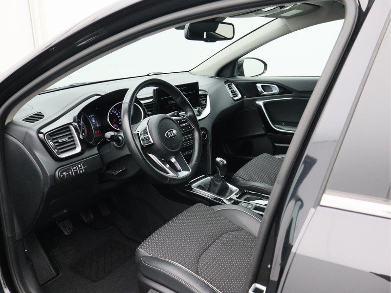 Kia Ceed Sportswagon 1.5 T-GDi DynamicPlusLine/ lage km/ trekhaak!