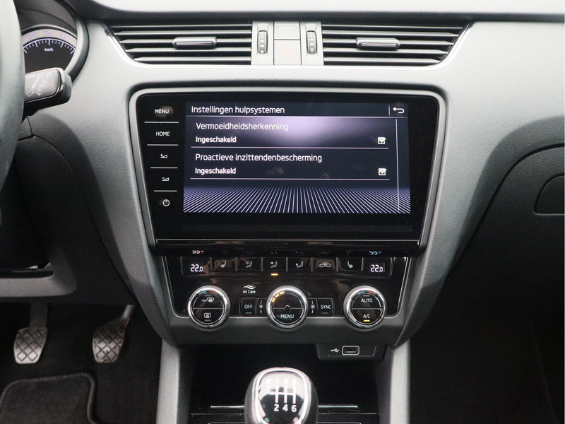Škoda Octavia Combi 1.0 TSI Greentech Style Business/ lage km/ zeer mooi!