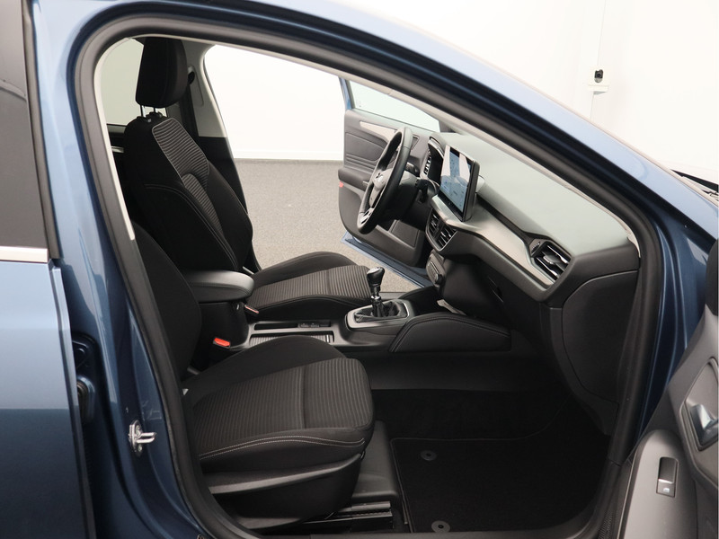 Ford Focus Wagon 1.0 EcoBoost Hybrid Titanium X/ zeer mooi!