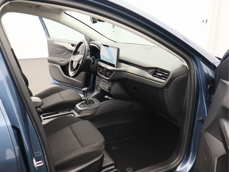 Ford Focus Wagon 1.0 EcoBoost Hybrid Titanium X/ zeer mooi!