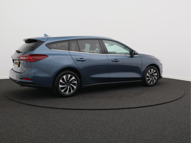 Ford Focus Wagon 1.0 EcoBoost Hybrid Titanium X/ zeer mooi!