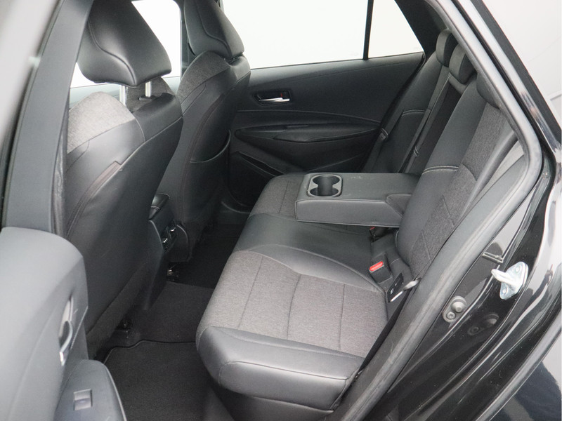Toyota Corolla Touring Sports 1.8 Hybrid Business Plus/ lage km/ zeer mooi!