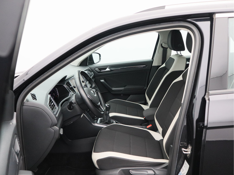 Volkswagen T-Roc 1.5 TSI Sport/ lage km/ compleet!