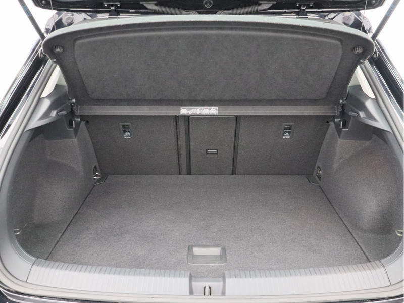 Volkswagen T-Roc 1.5 TSI Sport/ lage km/ compleet!