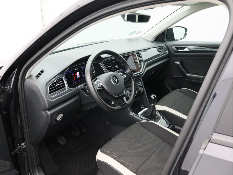 Volkswagen T-Roc 1.5 TSI Sport/ lage km/ compleet!
