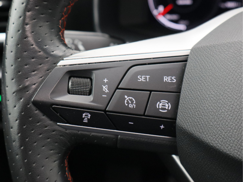 SEAT Leon Sportstourer 1.5 TSI FR Launch Edition/ schuifdak/ camera/ compleet!