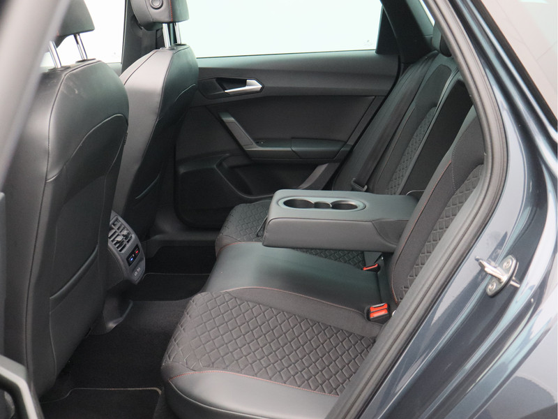 SEAT Leon Sportstourer 1.5 TSI FR Launch Edition/ schuifdak/ camera/ compleet!