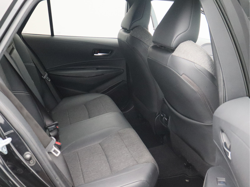 Toyota Corolla Touring Sports 1.8 Hybrid Business Plus/ lage km/ trekhaak!
