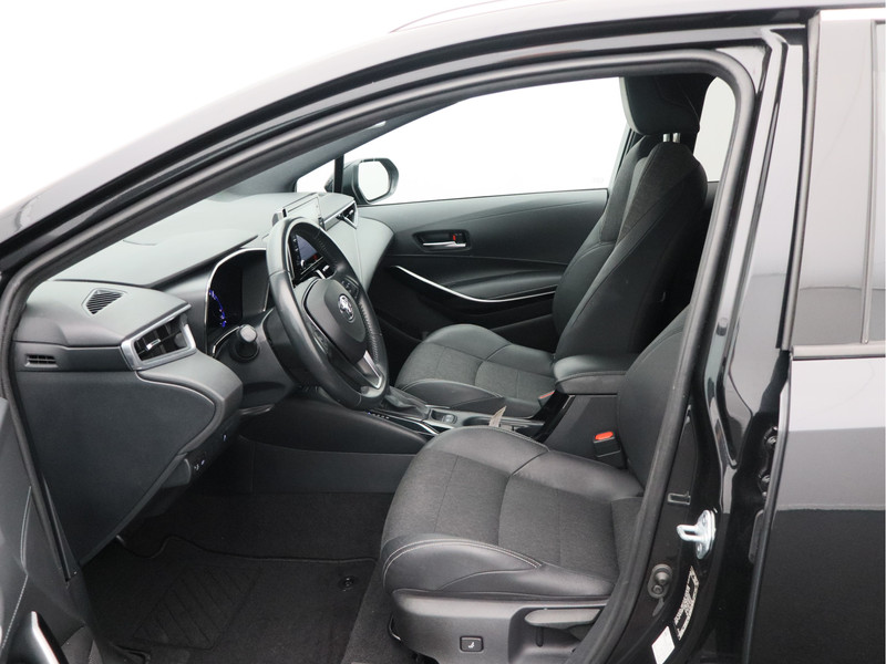 Toyota Corolla Touring Sports 1.8 Hybrid Business Plus/ lage km/ trekhaak!