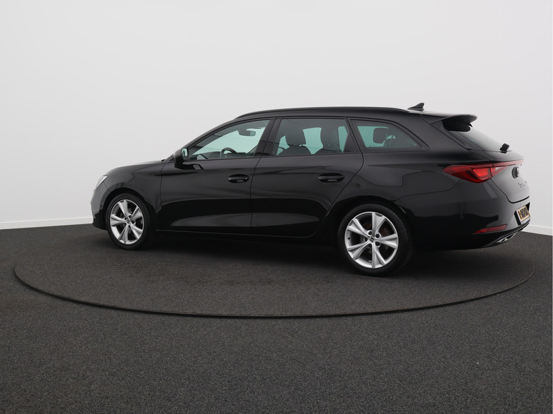 SEAT Leon Sportstourer 1.5 eTSI FR Business Intense/ lage km/ compleet!