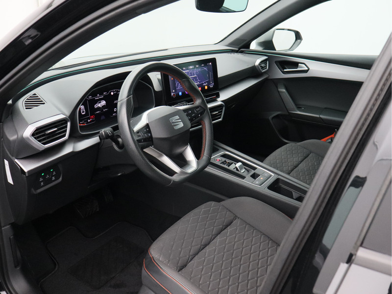 SEAT Leon Sportstourer 1.5 eTSI FR Business Intense/ lage km/ compleet!