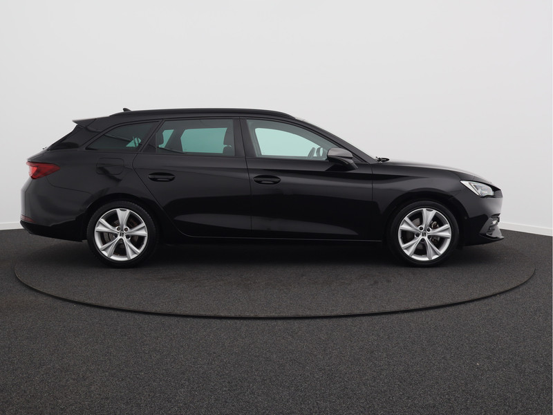 SEAT Leon Sportstourer 1.5 eTSI FR Business Intense/ lage km/ compleet!