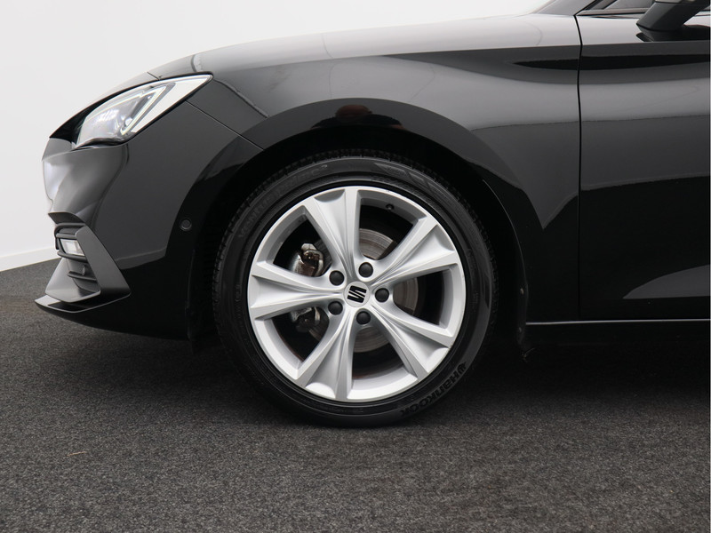 SEAT Leon Sportstourer 1.5 eTSI FR Business Intense/ lage km/ compleet!