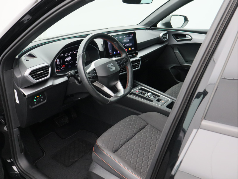 SEAT Leon Sportstourer 1.5 eTSI FR Business Intense/ lage km/ compleet!