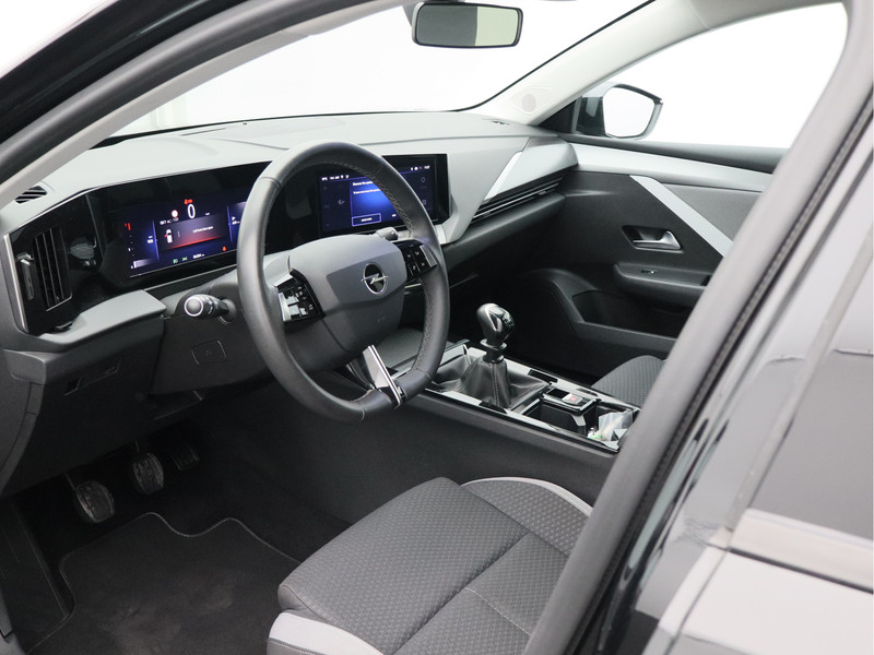 Opel Astra Sports Tourer 1.2 Turbo Edition/ afneembare trekhaak/ camera!