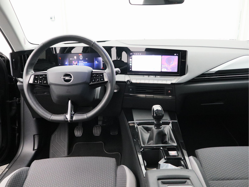 Opel Astra Sports Tourer 1.2 Turbo Edition/ afneembare trekhaak/ camera!
