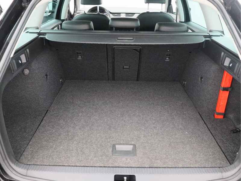 Škoda Octavia Combi 1.0 TSI Greentech Business Edition/ lage km!