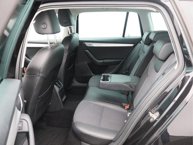 Škoda Octavia Combi 1.0 TSI Greentech Business Edition/ lage km!