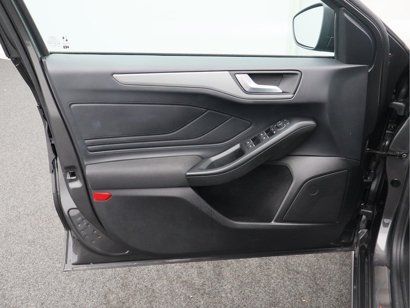 Ford Focus Wagon 1.0 EcoBoost Hybrid ST Line Style/ lage km!