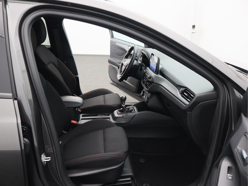 Ford Focus Wagon 1.0 EcoBoost Hybrid ST Line Style/ lage km!