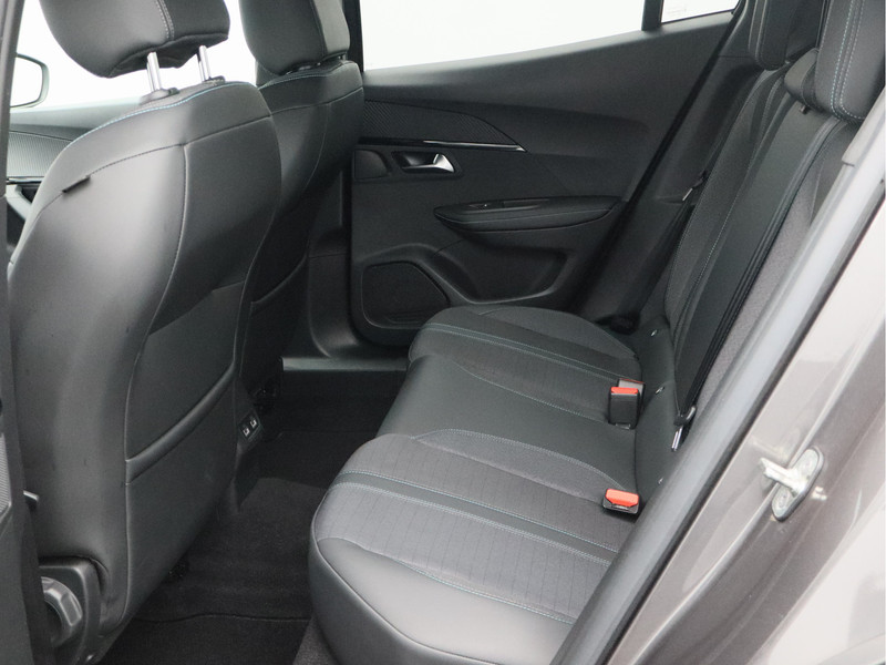 Peugeot 2008 1.2 PureTech Allure Pack/ automaat/ zeer mooi!