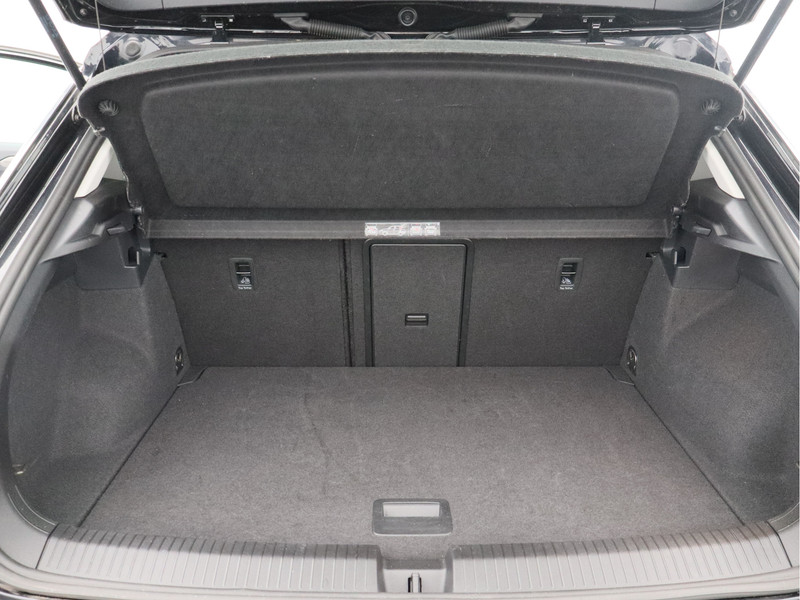 Volkswagen T-Roc 1.5 TSI Style automaat/ achteruitrijcamera/ zeer mooi!