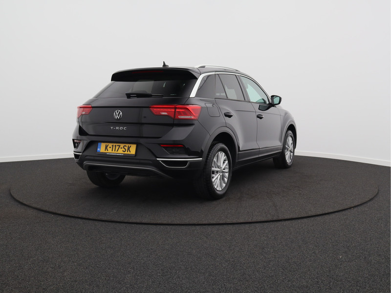 Volkswagen T-Roc 1.5 TSI Style automaat/ achteruitrijcamera/ zeer mooi!