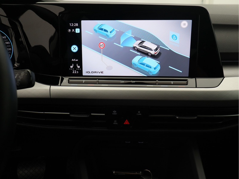 Volkswagen Golf Variant 1.0 eTSI Life/ automaat/ camera/ trekhaak!