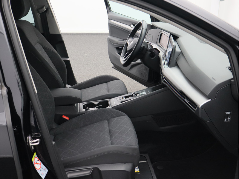 Volkswagen Golf Variant 1.0 eTSI Life/ automaat/ camera/ trekhaak!