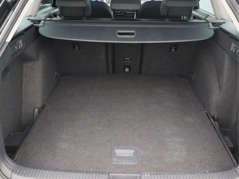 Volkswagen Golf Variant 1.0 eTSI Life/ automaat/ camera/ trekhaak!