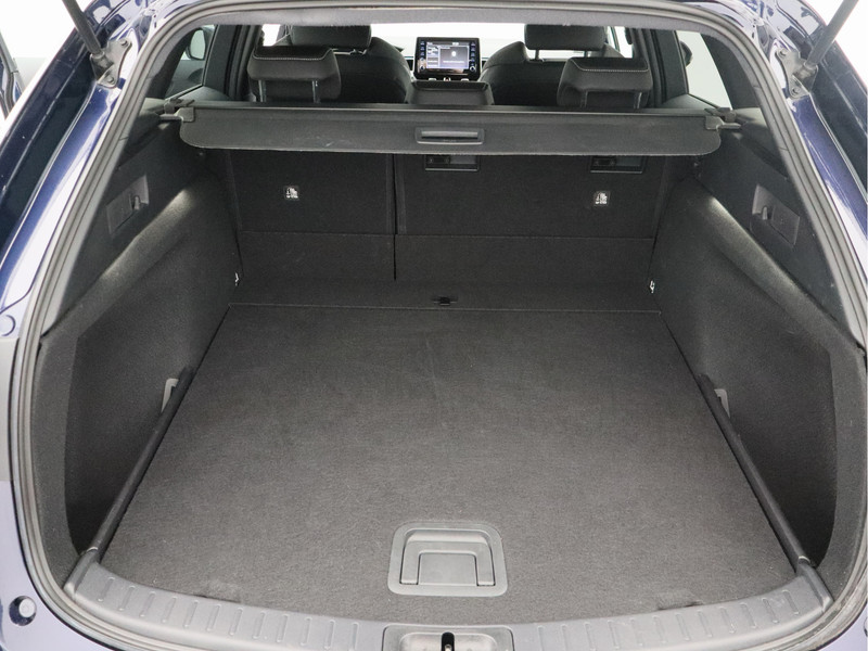 Toyota Corolla Touring Sports 1.8 Hybrid Business Plus/ lage km/ trekhaak!