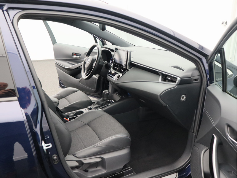 Toyota Corolla Touring Sports 1.8 Hybrid Business Plus/ lage km/ trekhaak!