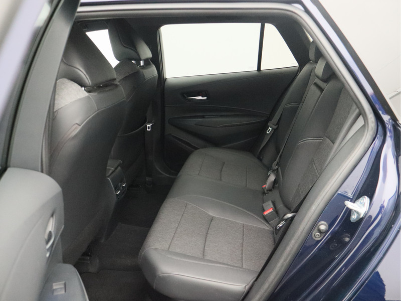 Toyota Corolla Touring Sports 1.8 Hybrid Business Plus/ lage km/ trekhaak!