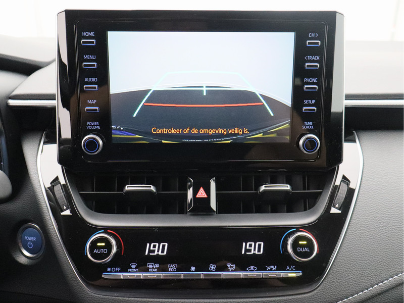 Toyota Corolla Touring Sports 1.8 Hybrid Business Plus/ lage km/ trekhaak!