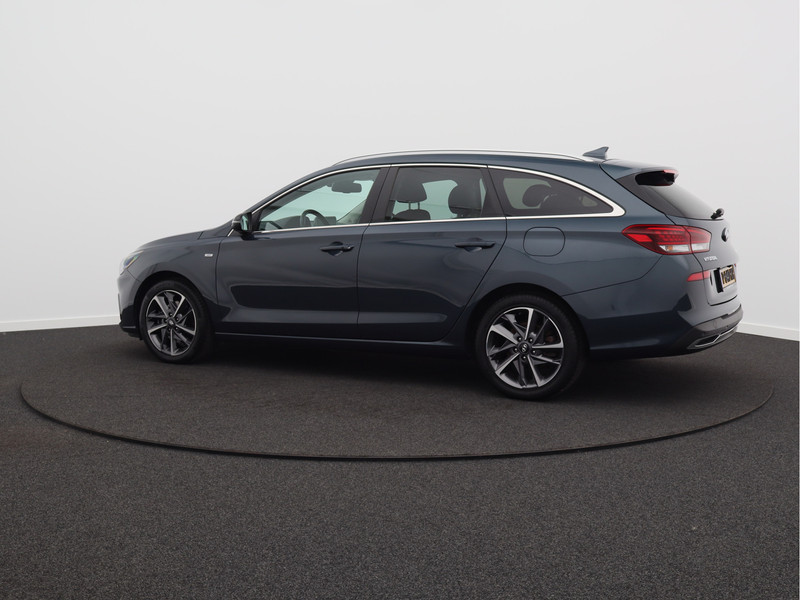Hyundai i30 Wagon 1.5 T-GDi MHEV Premium/ lage km/ trekhaak afneembaar!