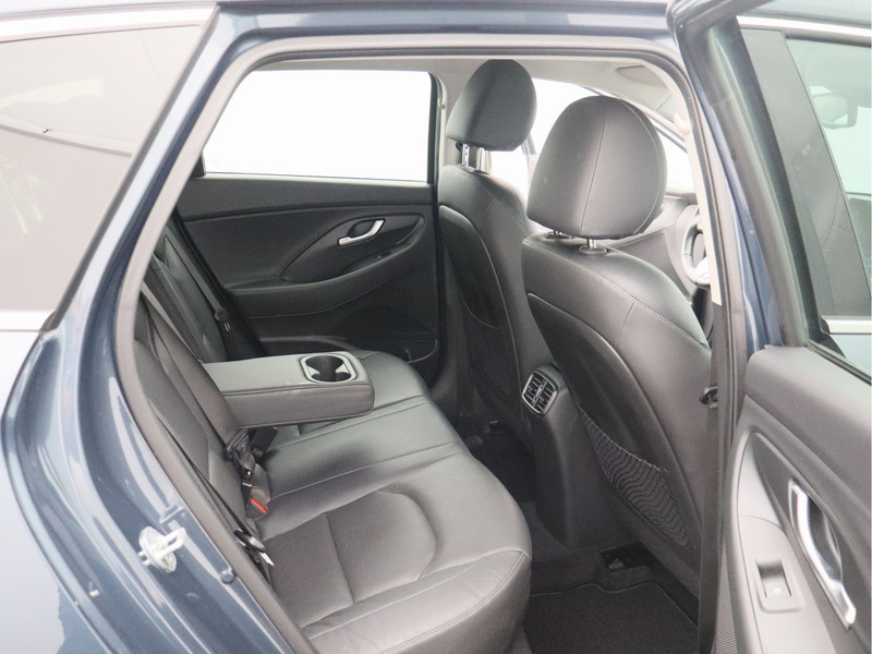 Hyundai i30 Wagon 1.5 T-GDi MHEV Premium/ lage km/ trekhaak afneembaar!