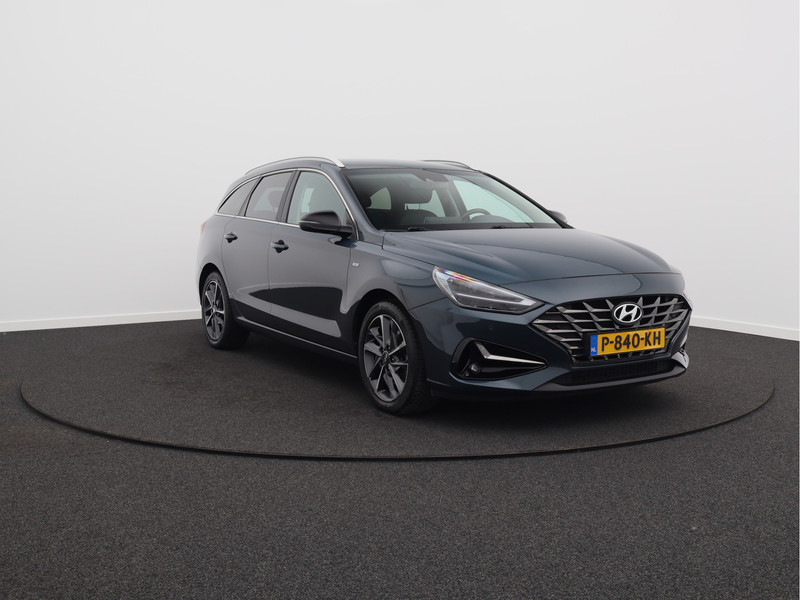 Hyundai i30 Wagon 1.5 T-GDi MHEV Premium/ lage km/ trekhaak afneembaar!