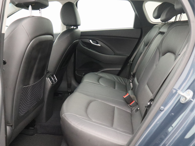 Hyundai i30 Wagon 1.5 T-GDi MHEV Premium/ lage km/ trekhaak afneembaar!