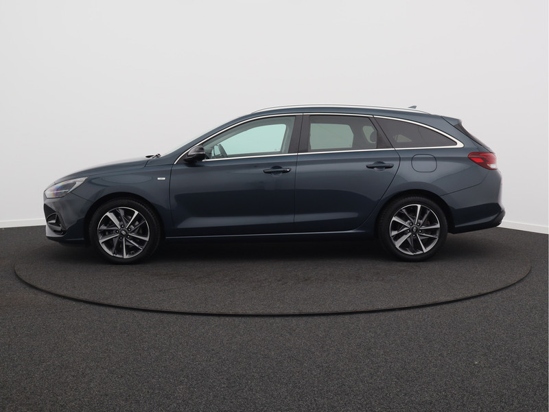 Hyundai i30 Wagon 1.5 T-GDi MHEV Premium/ lage km/ trekhaak afneembaar!